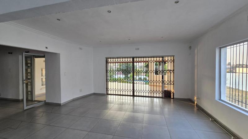 To Let 4 Bedroom Property for Rent in Kew Gauteng