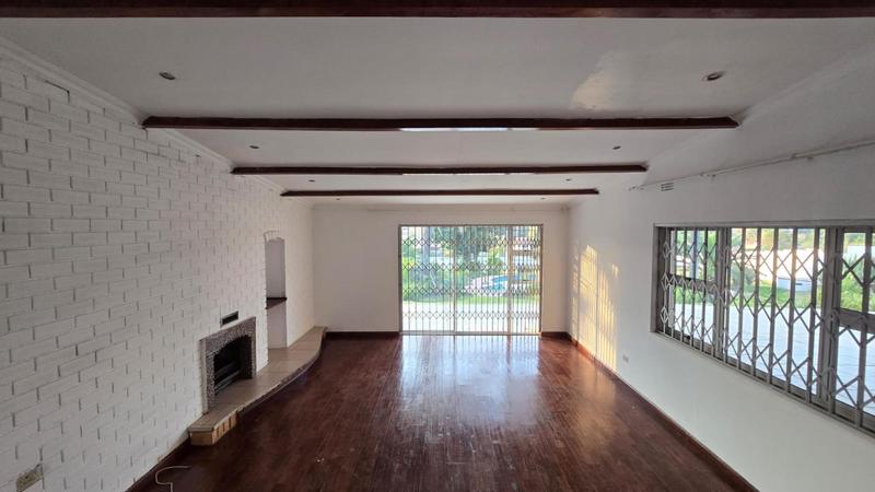 To Let 4 Bedroom Property for Rent in Kew Gauteng