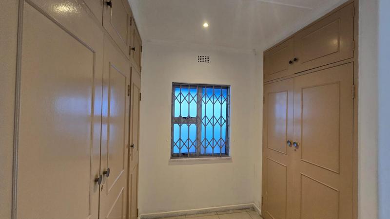 To Let 4 Bedroom Property for Rent in Kew Gauteng