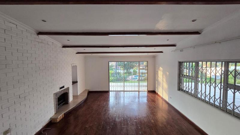 To Let 4 Bedroom Property for Rent in Kew Gauteng