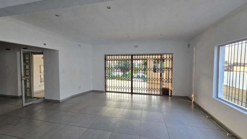 To Let 4 Bedroom Property for Rent in Kew Gauteng