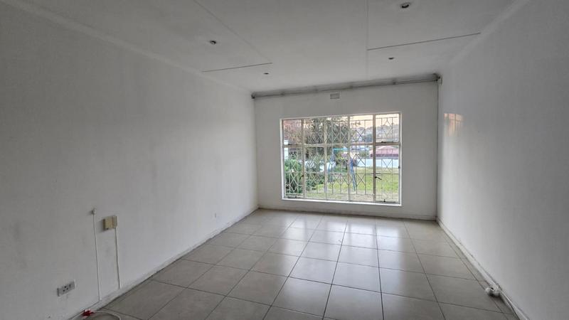 To Let 4 Bedroom Property for Rent in Kew Gauteng