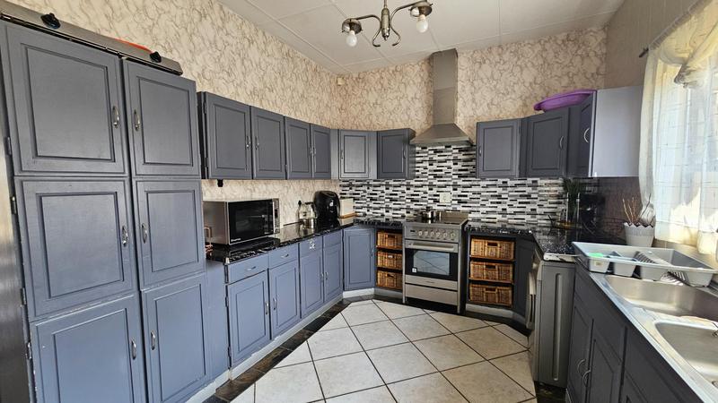 3 Bedroom Property for Sale in East Town Gauteng