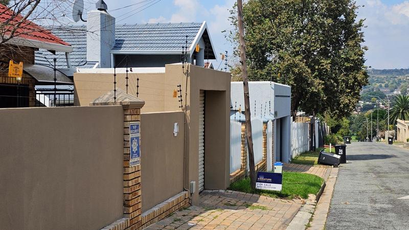 3 Bedroom Property for Sale in East Town Gauteng