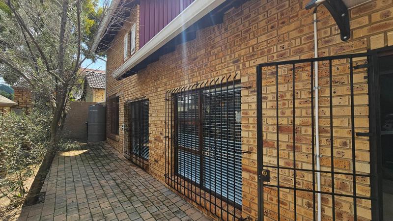 3 Bedroom Property for Sale in East Town Gauteng