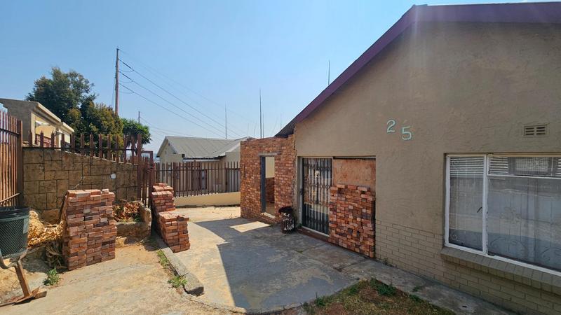 3 Bedroom Property for Sale in Hurst Hill Gauteng