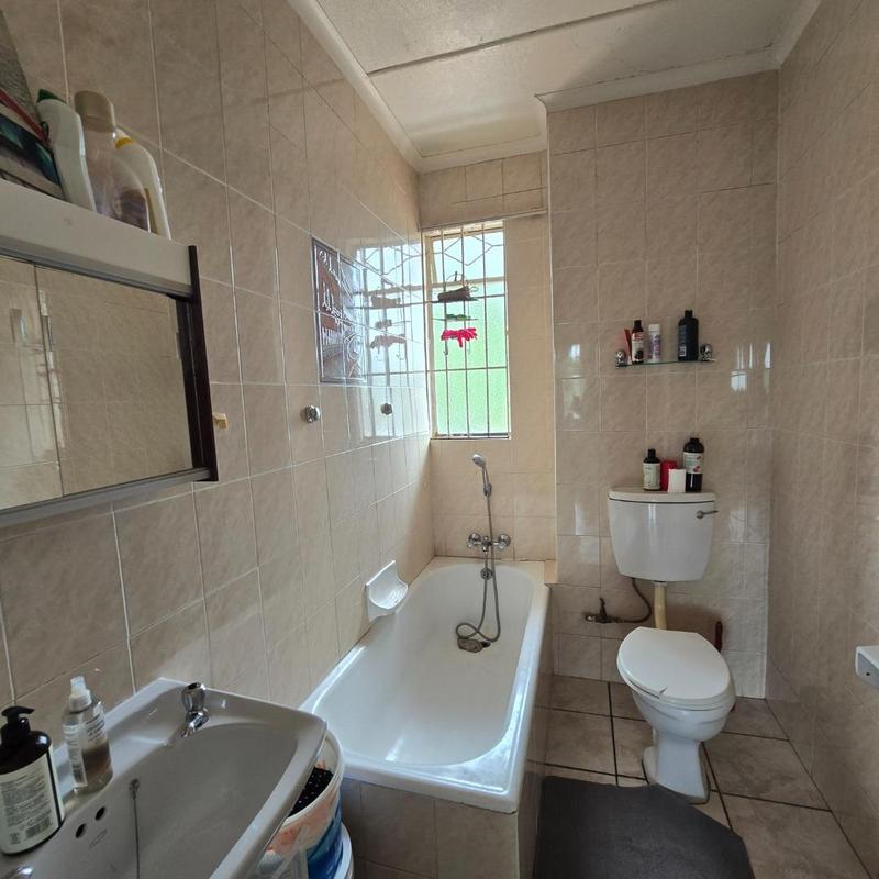 2 Bedroom Property for Sale in Lyndhurst Gauteng
