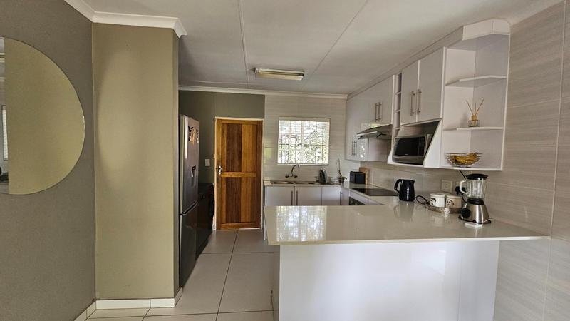 2 Bedroom Property for Sale in Wilgeheuwel Gauteng