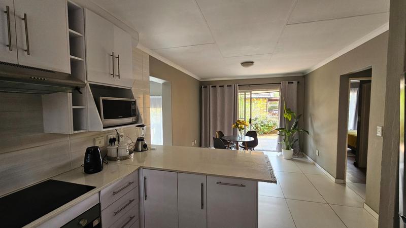2 Bedroom Property for Sale in Wilgeheuwel Gauteng