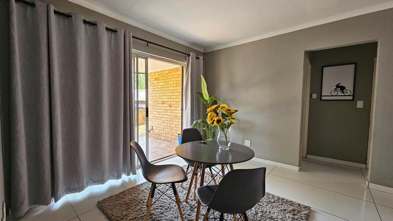 2 Bedroom Property for Sale in Wilgeheuwel Gauteng