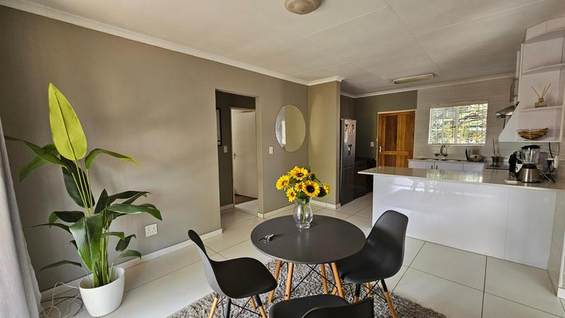2 Bedroom Property for Sale in Wilgeheuwel Gauteng