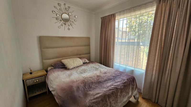 2 Bedroom Property for Sale in Wilgeheuwel Gauteng