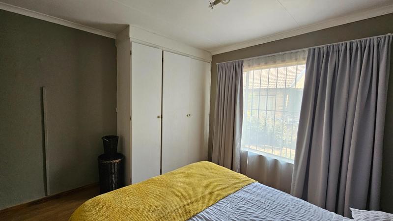 2 Bedroom Property for Sale in Wilgeheuwel Gauteng