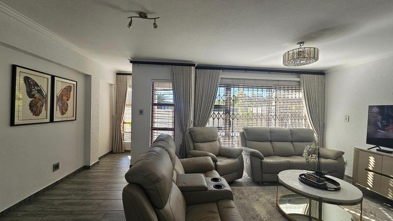 2 Bedroom Property for Sale in Morningside Gauteng