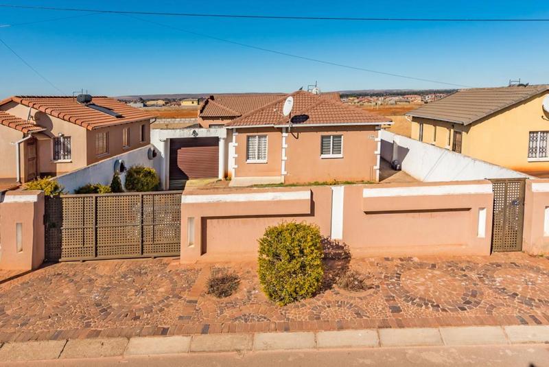 3 Bedroom Property for Sale in Protea Glen Gauteng