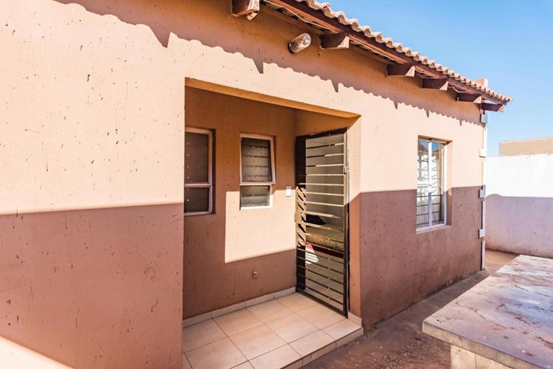 3 Bedroom Property for Sale in Protea Glen Gauteng