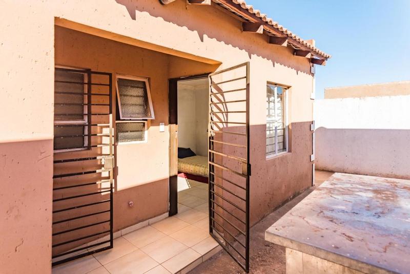 3 Bedroom Property for Sale in Protea Glen Gauteng