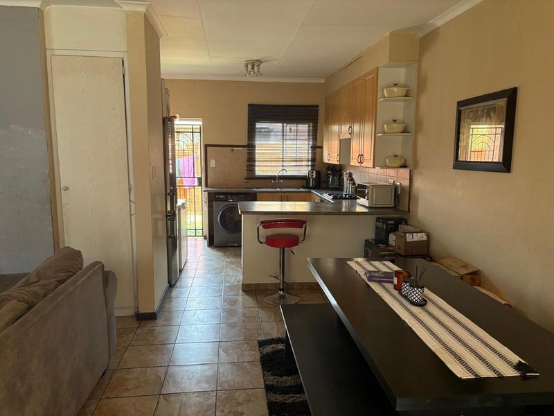To Let 3 Bedroom Property for Rent in Mooikloof Gauteng
