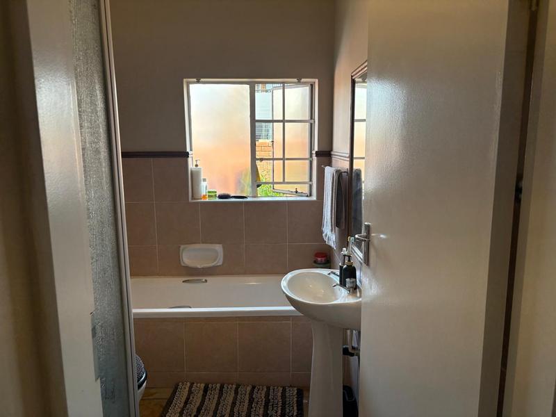 To Let 3 Bedroom Property for Rent in Mooikloof Gauteng