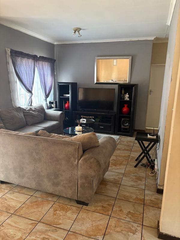 To Let 3 Bedroom Property for Rent in Mooikloof Gauteng