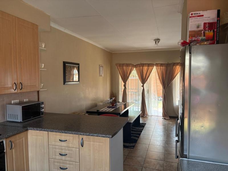 To Let 3 Bedroom Property for Rent in Mooikloof Gauteng
