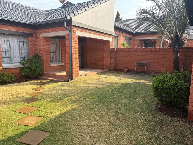To Let 3 Bedroom Property for Rent in Mooikloof Gauteng