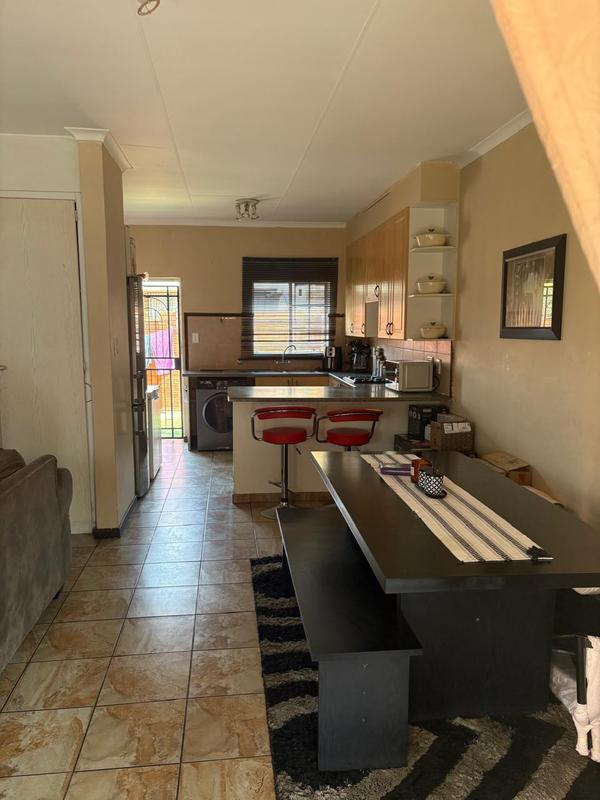 To Let 3 Bedroom Property for Rent in Mooikloof Gauteng