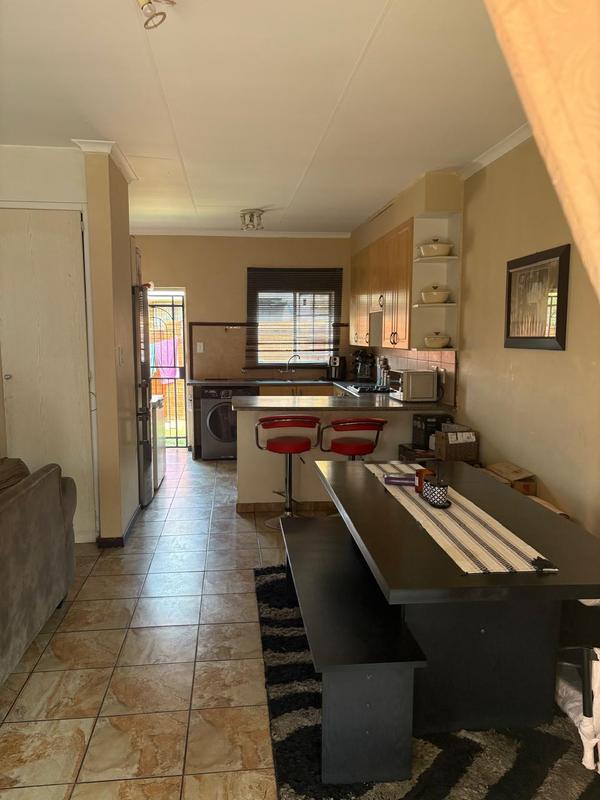 To Let 3 Bedroom Property for Rent in Mooikloof Gauteng