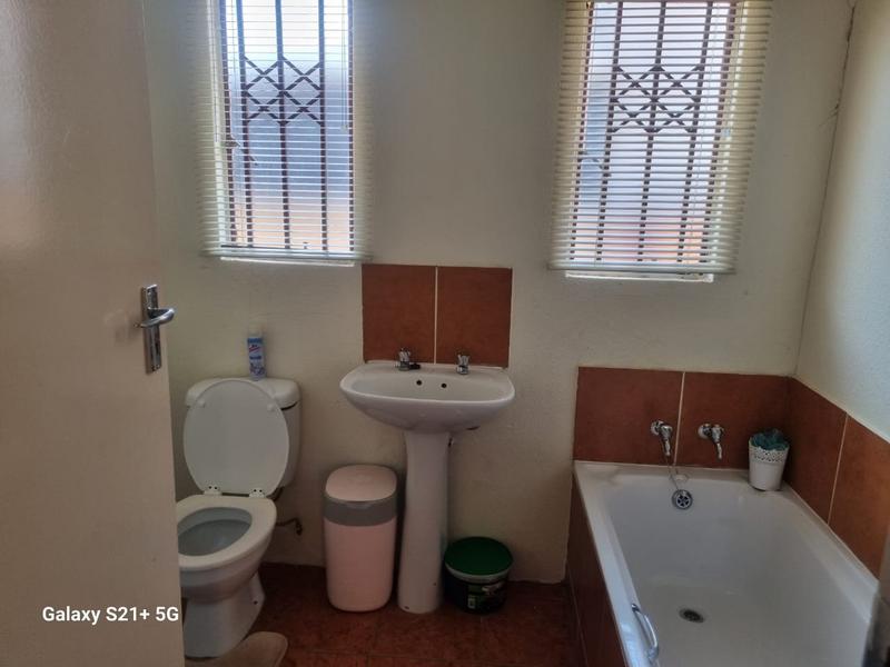 3 Bedroom Property for Sale in Soshanguve VV Gauteng