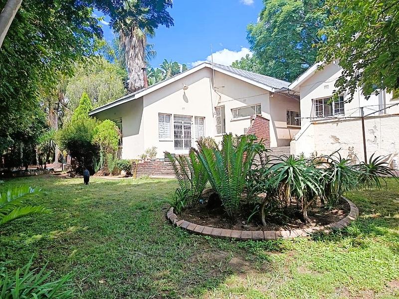 To Let 4 Bedroom Property for Rent in Kew Gauteng