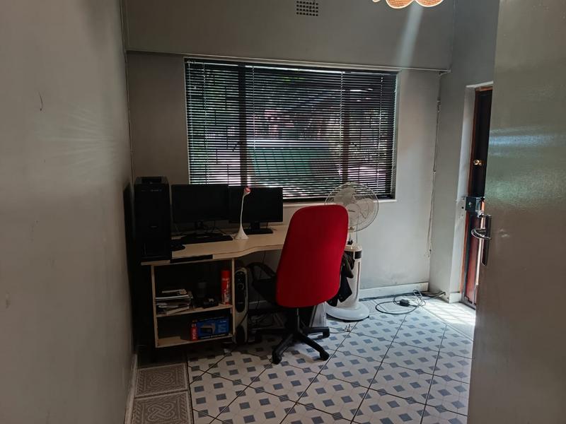 To Let 4 Bedroom Property for Rent in Kew Gauteng
