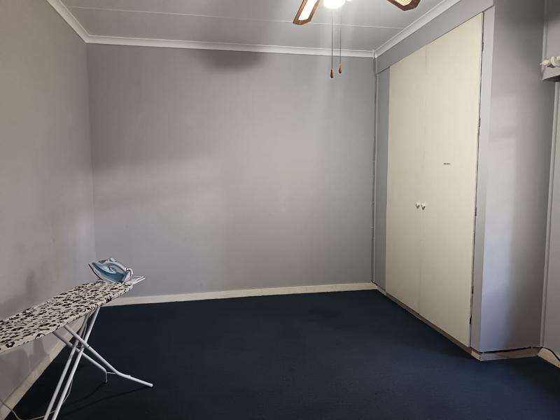 To Let 4 Bedroom Property for Rent in Kew Gauteng