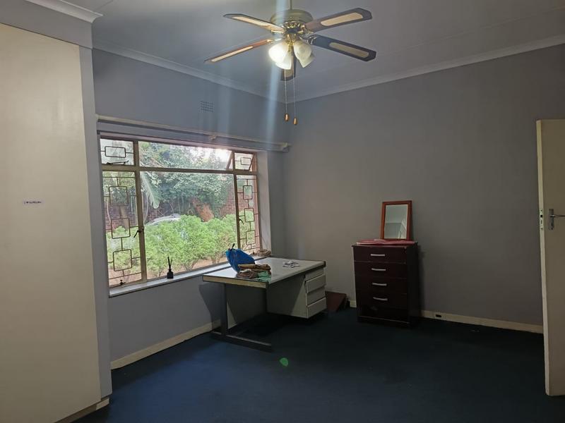 To Let 4 Bedroom Property for Rent in Kew Gauteng
