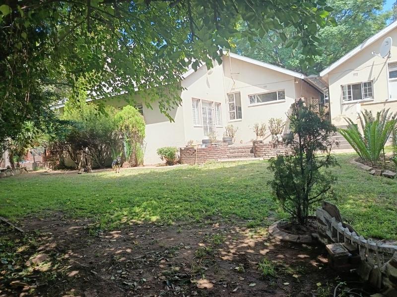 To Let 4 Bedroom Property for Rent in Kew Gauteng