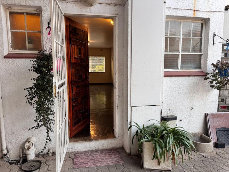 To Let 3 Bedroom Property for Rent in Lyndhurst Gauteng