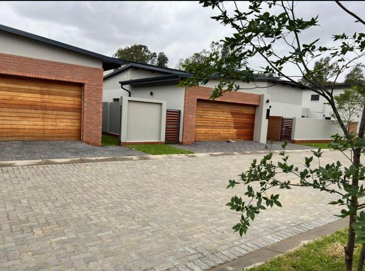 To Let 3 Bedroom Property for Rent in Carlswald Gauteng