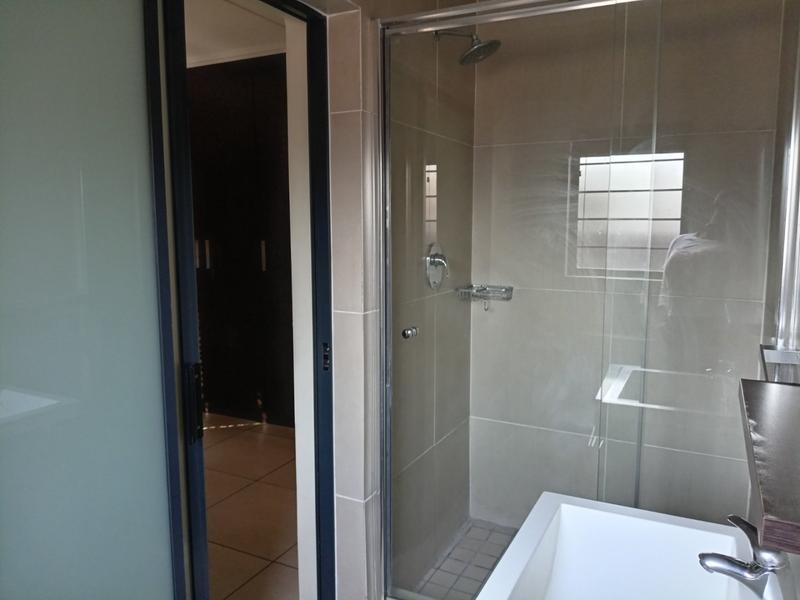 To Let 3 Bedroom Property for Rent in Fourways Gauteng