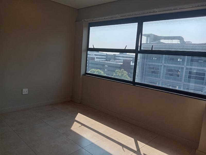 To Let 1 Bedroom Property for Rent in Sandown Gauteng