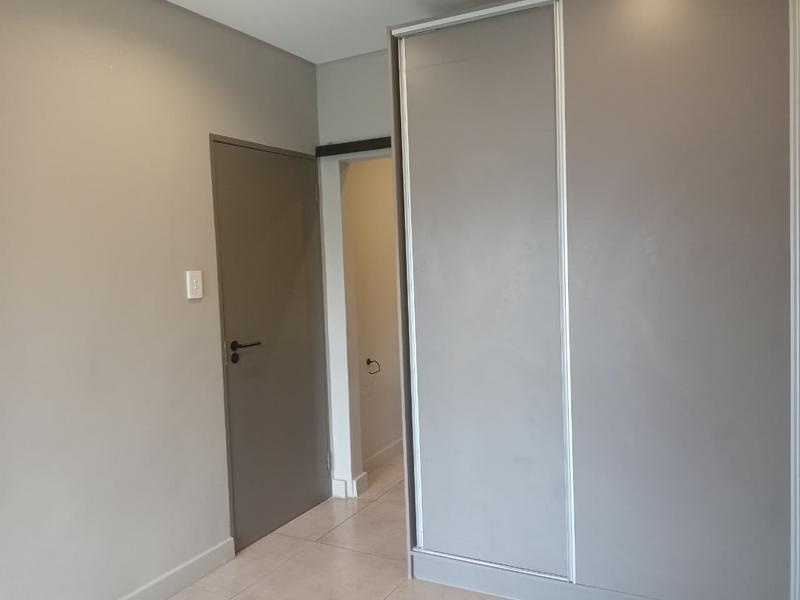 To Let 1 Bedroom Property for Rent in Sandown Gauteng