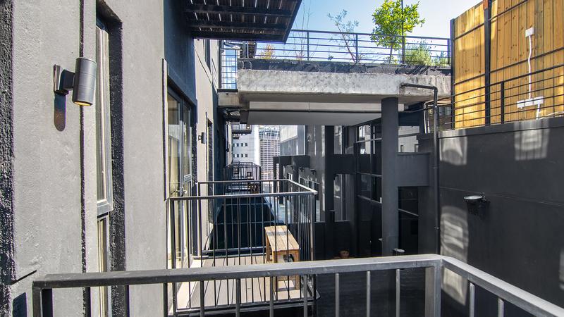 To Let 1 Bedroom Property for Rent in Sandown Gauteng