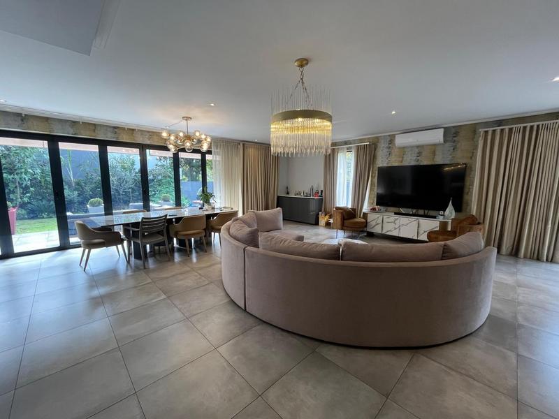 To Let 4 Bedroom Property for Rent in Sandown Gauteng