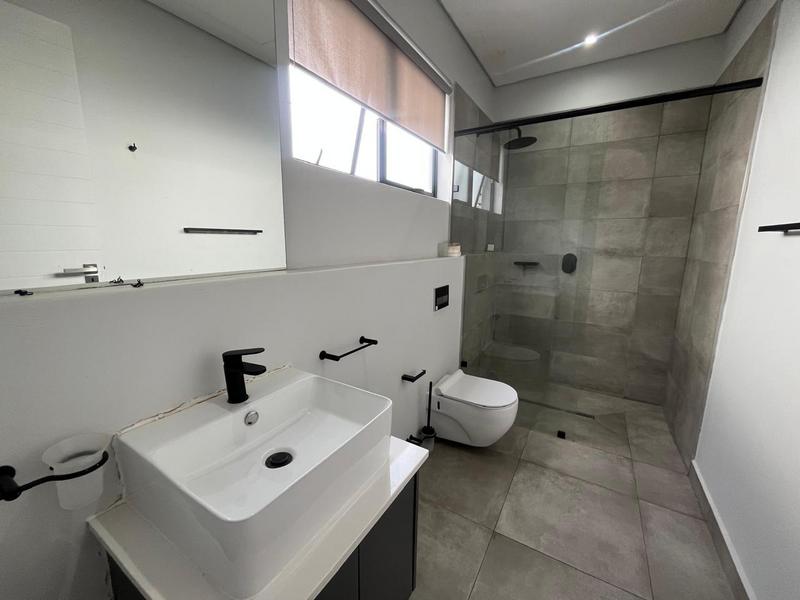 To Let 4 Bedroom Property for Rent in Sandown Gauteng