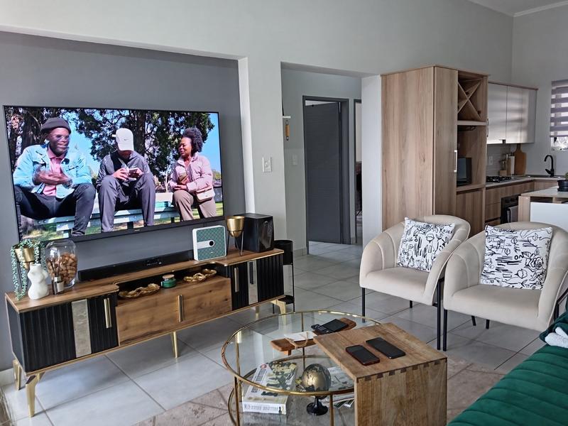To Let 3 Bedroom Property for Rent in Pinehaven Gauteng
