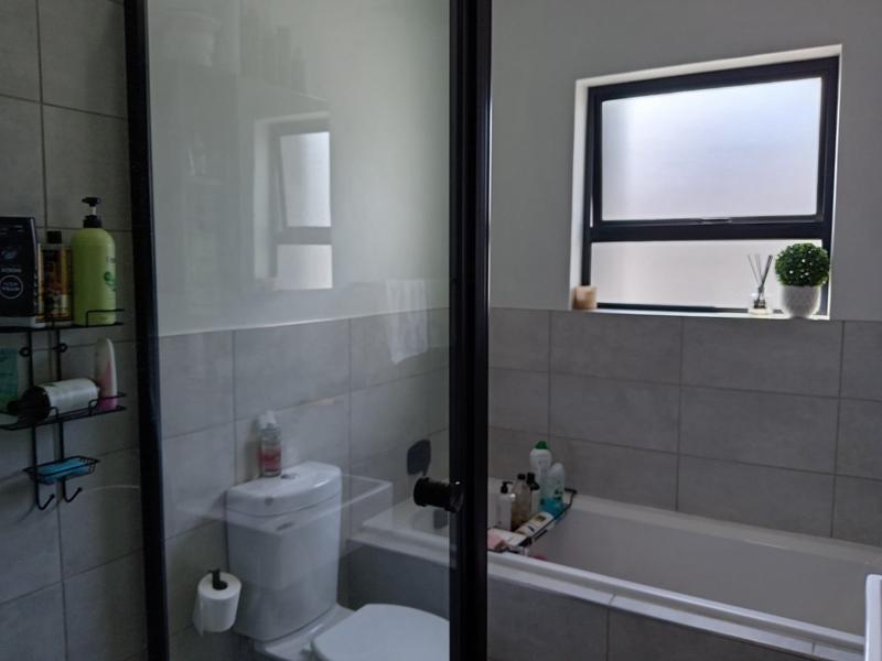 To Let 3 Bedroom Property for Rent in Pinehaven Gauteng