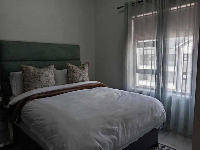 To Let 3 Bedroom Property for Rent in Pinehaven Gauteng
