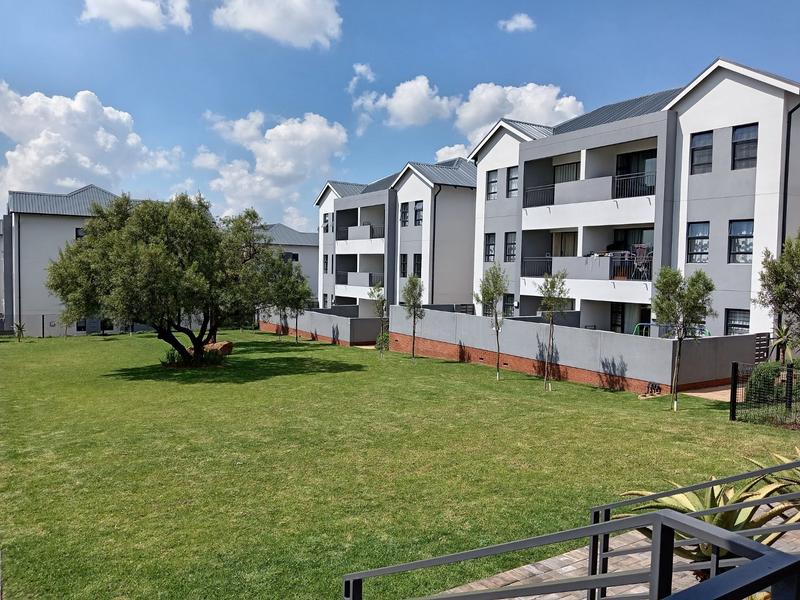 To Let 3 Bedroom Property for Rent in Pinehaven Gauteng