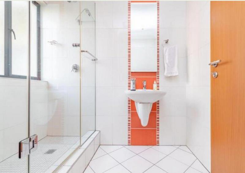 2 Bedroom Property for Sale in Bedford Gardens Gauteng