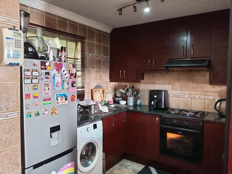 2 Bedroom Property for Sale in Bramley View Gauteng
