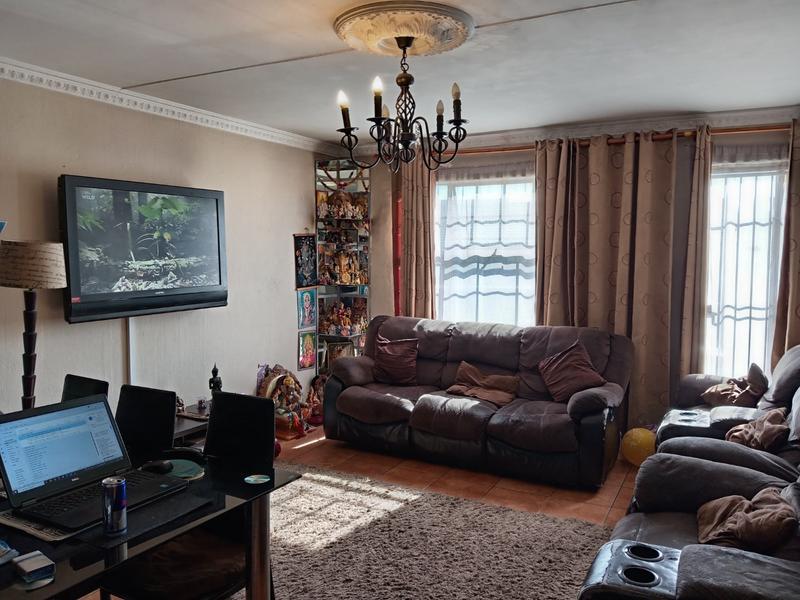 2 Bedroom Property for Sale in Bramley View Gauteng