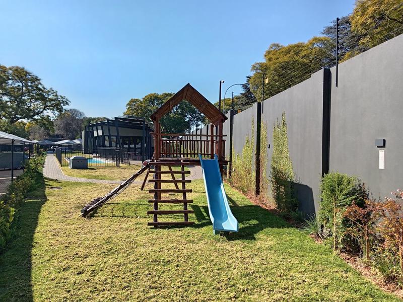 2 Bedroom Property for Sale in Waverley Gauteng